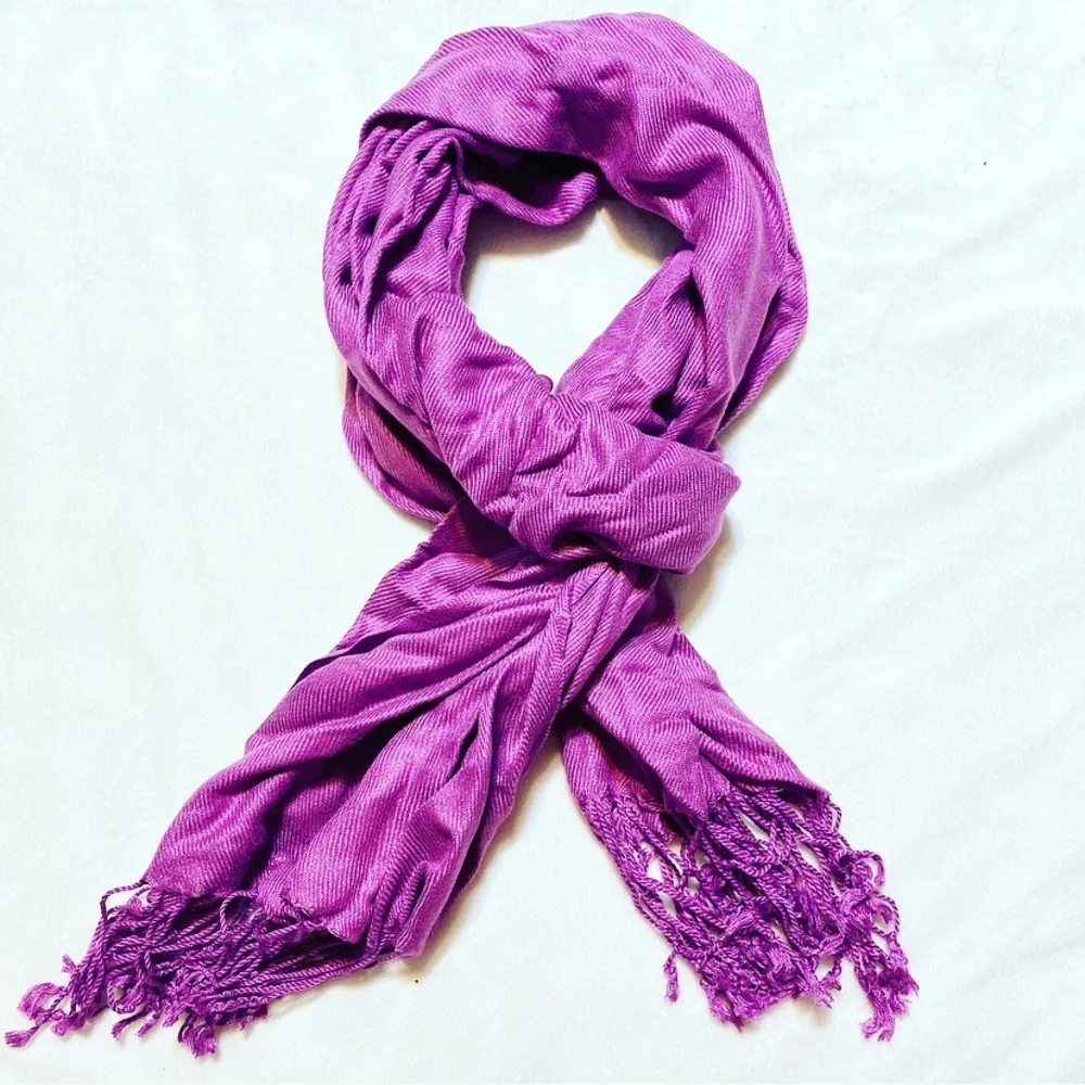 Rich Lilac Tassel Ended Fashion Scarf